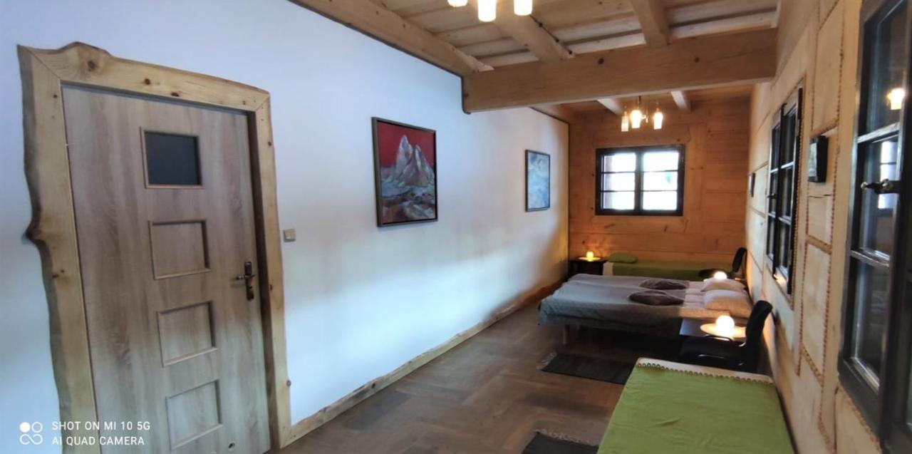 Hotel Chochlik Ustrzyki Dolne Exterior foto